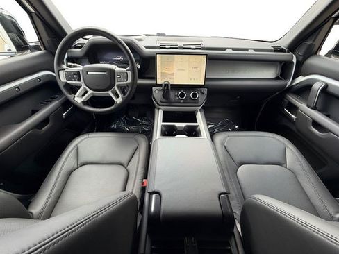 New 2026 Land Rover Defender 130 X-Dynamic SE AWD/4WD image 12