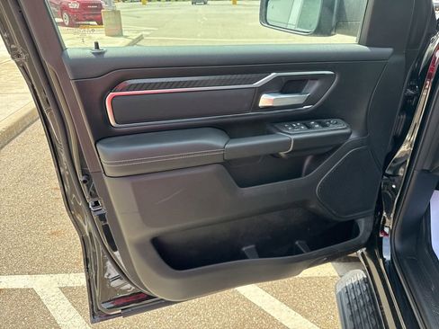 New 2026 RAM 1500 4x4 Crew Cab image 9