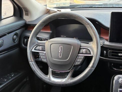 Certified 2022 Lincoln Nautilus Reserve w/ Equipment Group 201A image 12