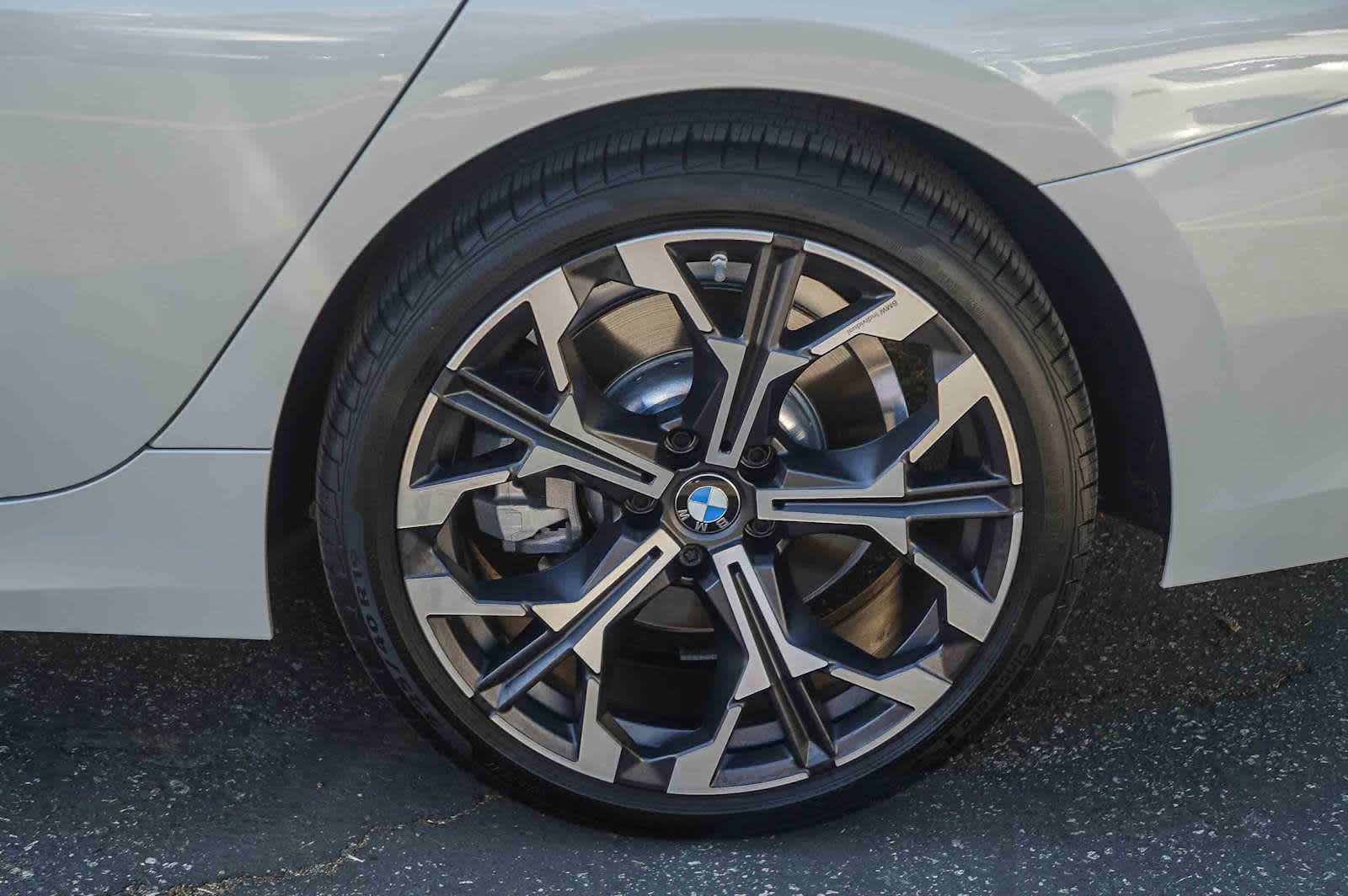 Used 2026 BMW 330i Sedan w/ Convenience Package RWD image 11
