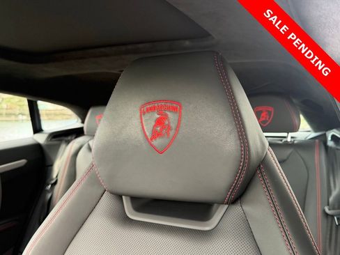 Used 2022 Lamborghini Urus image 17