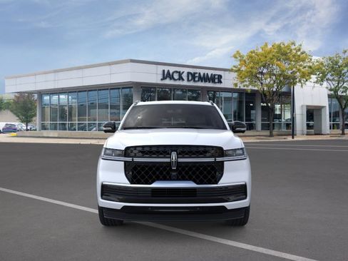 New 2026 Lincoln Navigator Reserve AWD/4WD image 6