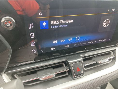 Used 2025 Chevrolet TrailBlazer LT image 12