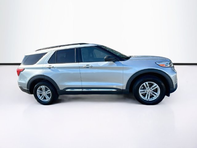 Certified 2021 Ford Explorer XLT w/ Equipment Group 202A AWD/4WD image 10