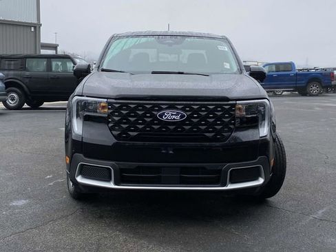 Certified 2025 Ford Maverick Lariat w/ 4K Tow Package image 9