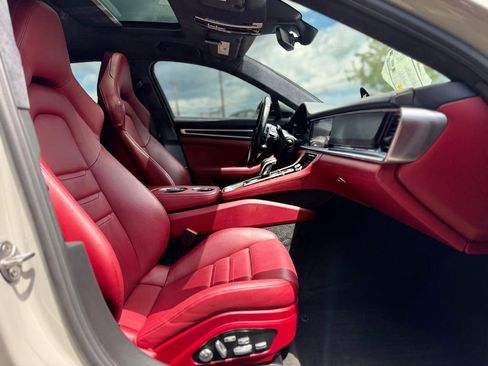 Used 2019 Porsche Panamera GTS AWD/4WD image 32