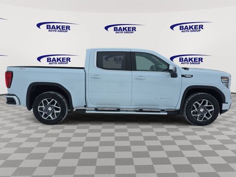 New 2026 GMC Sierra 1500 SLT w/ SLT Premium Package AWD/4WD image 4