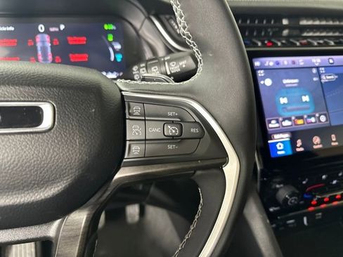 Used 2024 Jeep Grand Cherokee Limited 4xe image 16