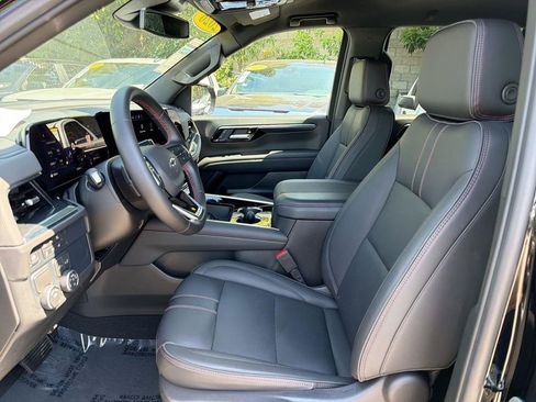 Used 2026 Chevrolet Suburban RST RWD image 20