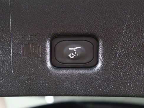 Used 2022 Lincoln Nautilus Reserve AWD/4WD image 59