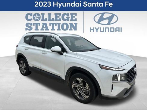 Used 2023 Hyundai Santa Fe SEL FWD image 3