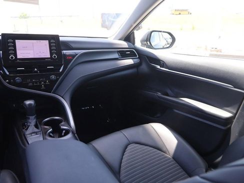 Used 2024 Toyota Camry SE FWD image 24