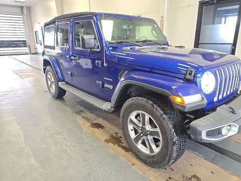 Used 2018 Jeep Wrangler Unlimited Sahara image 1