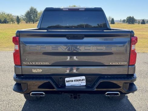 Used 2021 Chevrolet Silverado 1500 Custom Trail Boss image 5