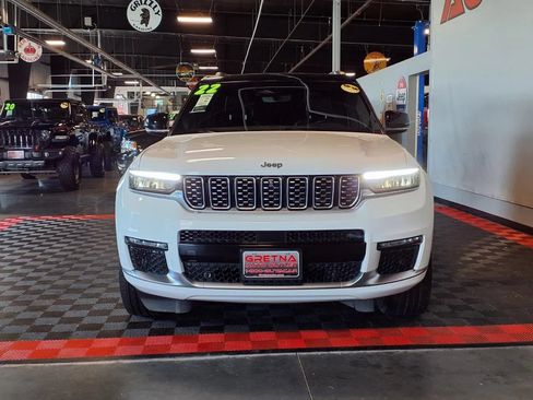 Used 2022 Jeep Grand Cherokee L Summit w/ Luxury Tech Group V AWD/4WD image 2