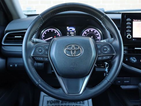 Used 2022 Toyota Camry SE FWD image 30