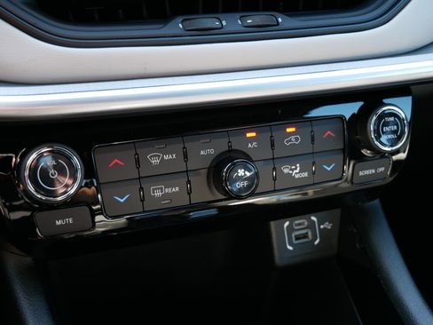 New 2026 Jeep Compass Limited AWD/4WD image 15