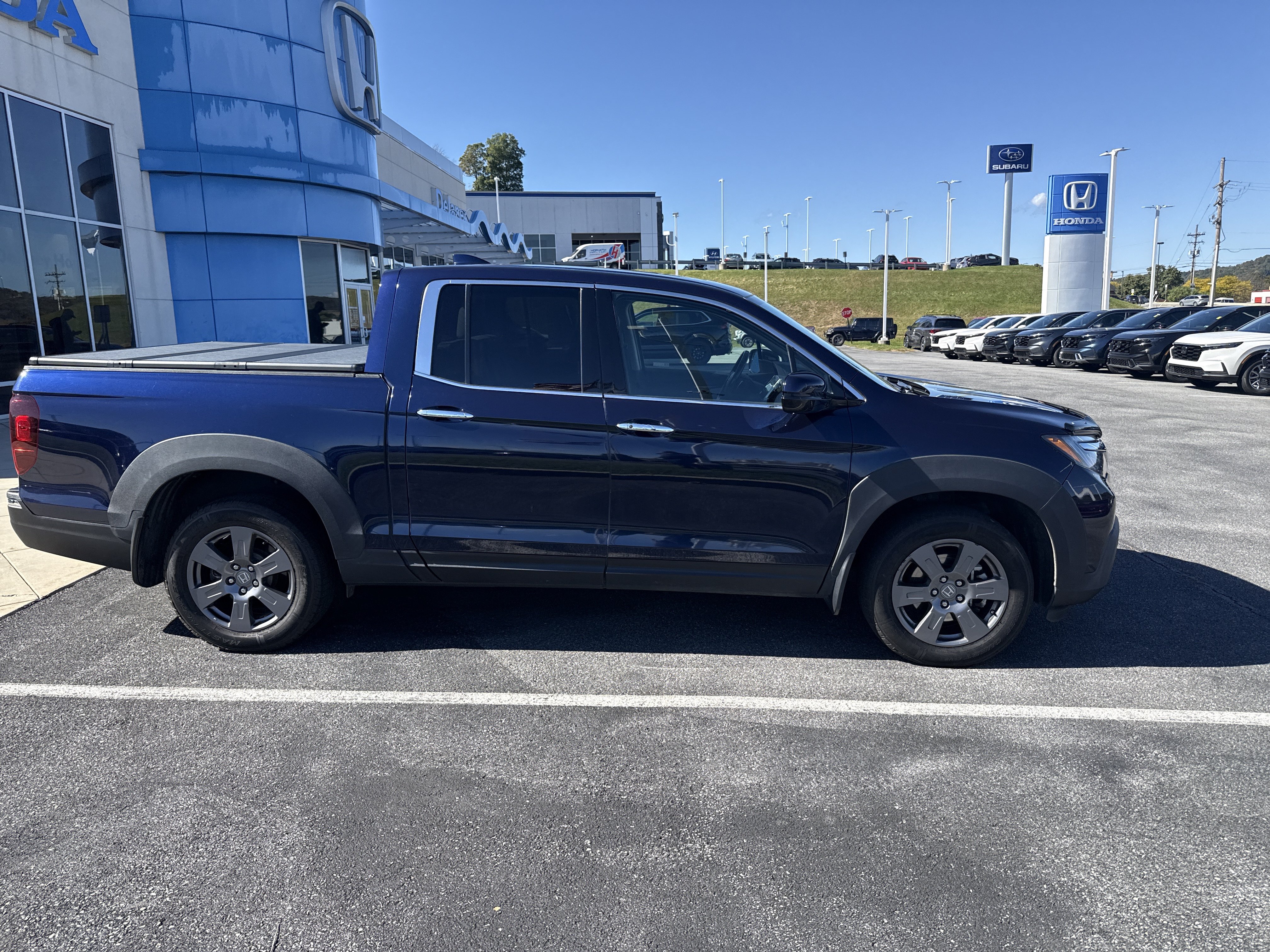 Used 2020 Honda Ridgeline RTL-E image 2