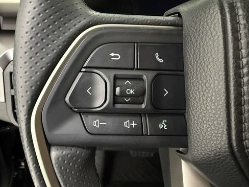 Used 2026 Toyota 4Runner SR5 AWD/4WD image 10