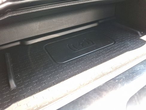 Used 2025 Jaguar F-PACE R-Dynamic S image 25