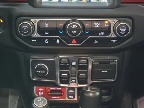 Used 2021 Jeep Gladiator Rubicon image 30