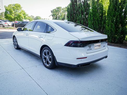 Used 2024 Honda Accord EX-L image 9