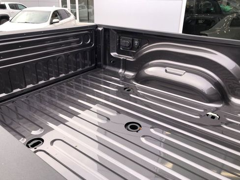 New 2026 RAM 2500 Tradesman w/ Chrome Appearance Group AWD/4WD image 9