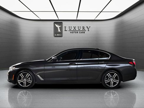 Used 2023 BMW 530i xDrive w/ Premium Package AWD/4WD image 5