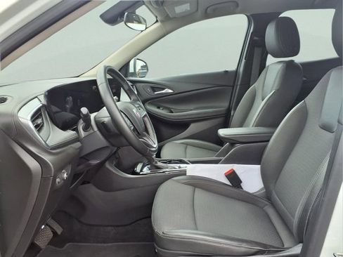 Used 2025 Buick Encore GX Preferred FWD image 17