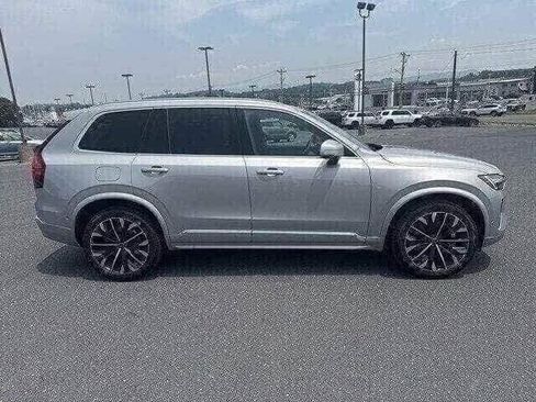 Used 2025 Volvo XC90 B6 Ultra w/ Protection Package Premier image 6