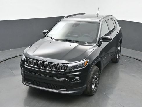 New 2026 Jeep Compass Limited w/ Sun, Sound & Navigation Group AWD/4WD image 41