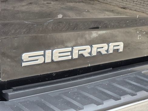 Used 2018 GMC Sierra 1500 SLT AWD/4WD image 33