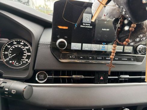 Used 2022 Mitsubishi Outlander SEL image 5