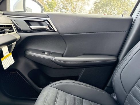 New 2026 Mitsubishi Outlander SE FWD image 25