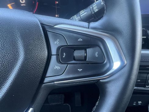 Used 2024 Chevrolet TrailBlazer LT w/ LT Cold Weather Package image 17