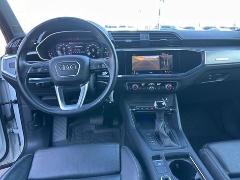 Used 2022 Audi Q3 2.0T Premium Plus w/ Premium Plus Package AWD/4WD image 47