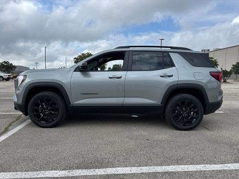New 2026 GMC Terrain Elevation FWD image 3