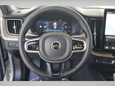 New 2026 Volvo XC60 B5 Plus w/ Climate Package PRO image 12