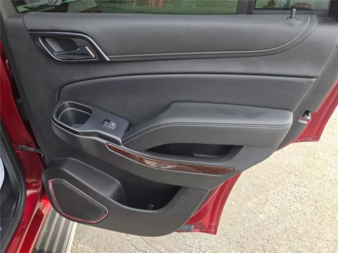 Used 2019 GMC Yukon SLT w/ Open Road Package image 9