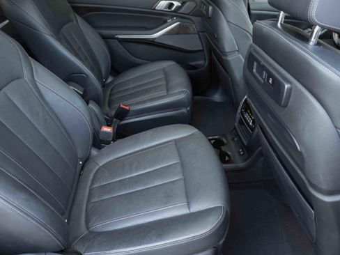 Used 2020 BMW X7 xDrive40i w/ Premium Package image 35