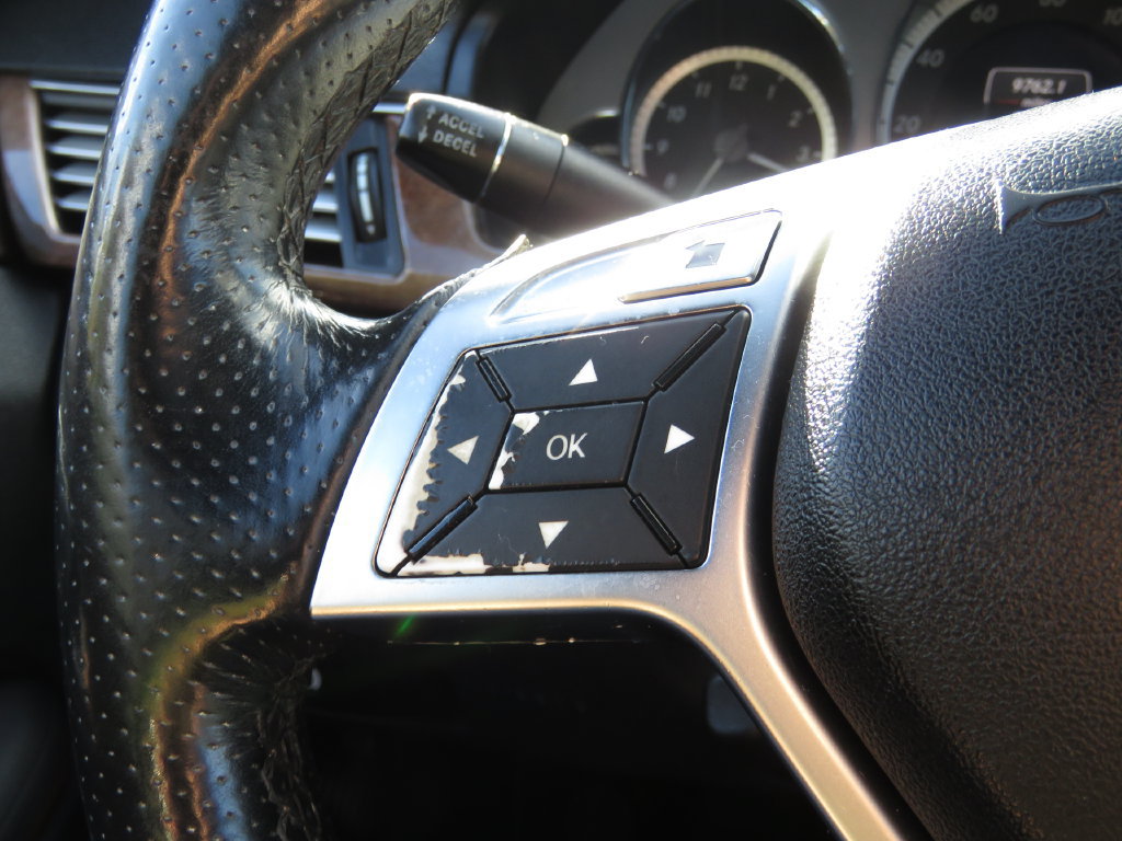 Used 2013 Mercedes-Benz E 350 4MATIC Sedan image 21