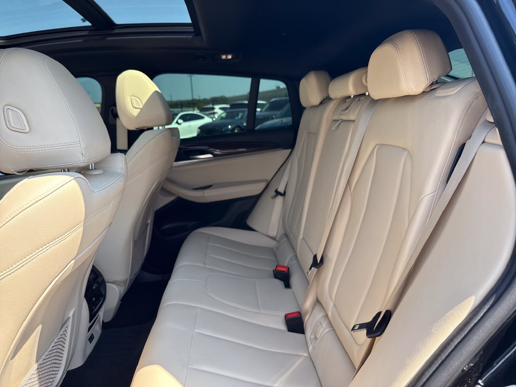 Used 2021 BMW X4 xDrive30i AWD/4WD image 23