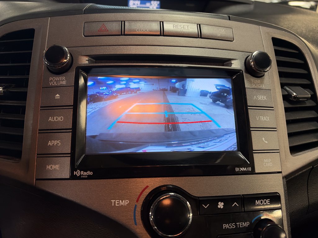 Used 2015 Toyota Venza AWD image 23