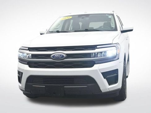 Used 2024 Ford Expedition XLT AWD/4WD image 2