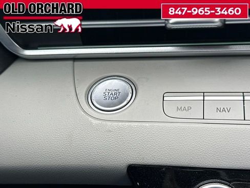 Used 2024 Hyundai Elantra Limited FWD image 22