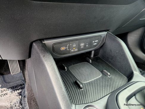 Used 2025 Kia K4 EX FWD image 37
