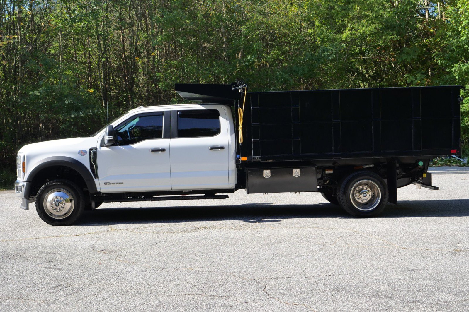 Used 2025 Ford F550 4x4 Crew Cab Super Duty w/ XL Chrome Package image 10