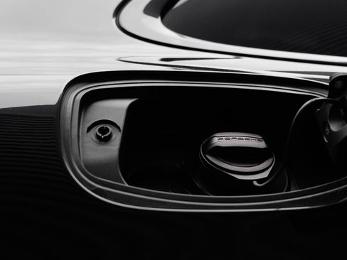 Certified 2025 Porsche Cayenne E-Hybrid AWD/4WD image 35