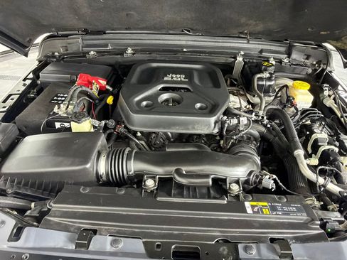 Used 2020 Jeep Wrangler Unlimited Sport AWD/4WD image 26