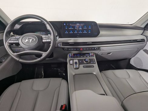 Used 2025 Hyundai Palisade SEL FWD image 15
